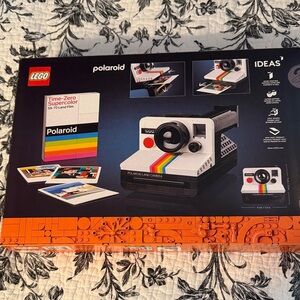 Polaroid LEGO Instant Camera Set - Black and White with Rainbow